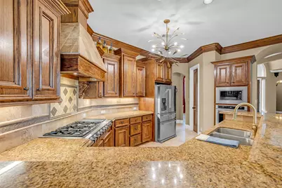 348 W Pines Drive, Montgomery, TX 77356 - Photo 4