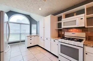 14407 Sun Harbor Dr, Houston, TX 77062 - Photo 16