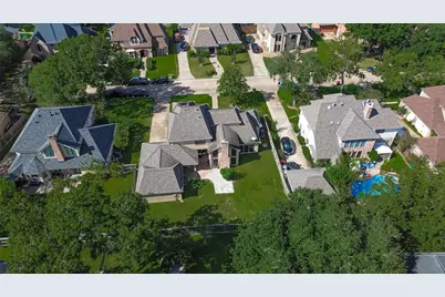 14819 Alderwick Drive, Sugar Land, TX 77498 - Photo 6