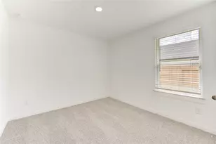 9027 Rose Water Trl, Iowa Colony, TX 77583 - Photo 8