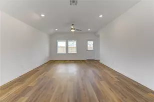 9027 Rose Water Trl, Iowa Colony, TX 77583 - Photo 26