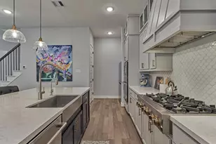 2 Honeycomb Rdg Pl, The Woodlands, TX 77380 - Photo 14