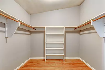 5519 Burlinghall Drive, Houston, TX 77035 - Photo 8