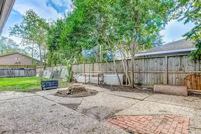 5519 Burlinghall Drive, Houston, TX 77035 - Photo 6