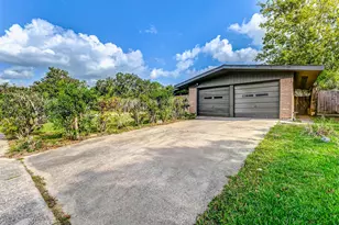 5519 Burlinghall Dr, Houston, TX 77035 - Photo 2