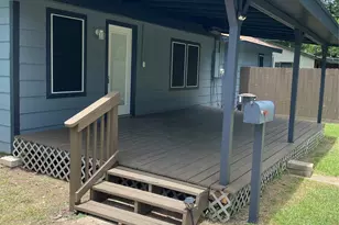 1102 E 2nd St, Sweeny, TX 77480 - Photo 12