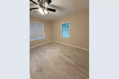 1102 E 2nd Street, Sweeny, TX 77480 - Photo 10