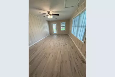 1102 E 2nd Street, Sweeny, TX 77480 - Photo 6