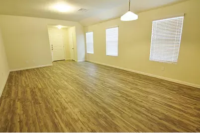 5814 Dawn Light Circle, Houston, TX 77048 - Photo 4