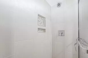 1860 White Oak Dr, Houston, TX 77009 - Photo 28