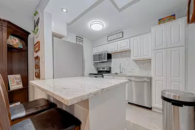 1860 White Oak Drive #375, Houston, TX 77009 - Photo 18