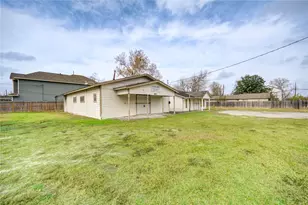 6433 Eastland St, Houston, TX 77028 - Photo 6