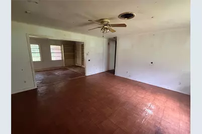 1301 N Vauthier Lane, La Marque, TX 77568 - Photo 8