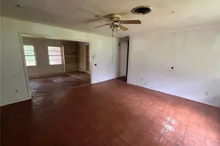 1301 N Vauthier Ln, La Marque, TX 77568 - Photo 8