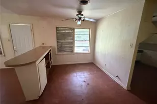 1301 N Vauthier Ln, La Marque, TX 77568 - Photo 6