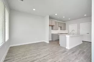 18514 Athena Flower Dr, Fresno, TX 77545 - Photo 12