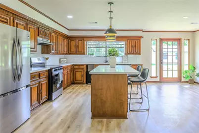 223 Lee Avenue, Jones Creek, TX 77541 - Photo 14