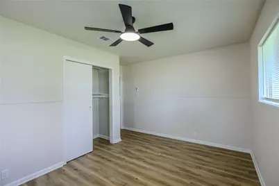 223 Lee Avenue, Jones Creek, TX 77541 - Photo 32