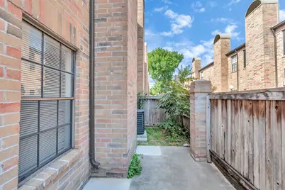 9800 Pagewood Lane #3104, Houston, TX 77042 - Photo 14