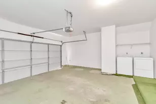 9800 Pagewood Ln, Houston, TX 77042 - Photo 22