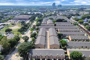 9800 Pagewood Ln, Houston, TX 77042 - Photo 6