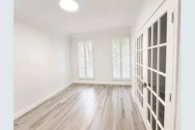 2 Wind Harp Place, The Woodlands, TX 77382 - Photo 4