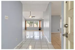 12711 Villawood Ln, Houston, TX 77072 - Photo 2