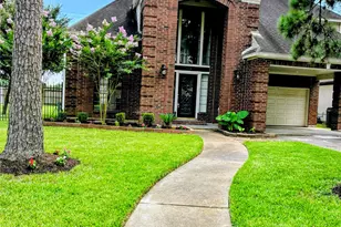 414 Mill Pl Ct, Sugar Land, TX 77498 - Photo 1