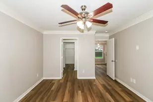 12807 Colony Heath Ln, Houston, TX 77085 - Photo 10