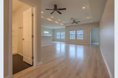 2422 Cardinal Drive, Bay City, TX 77414 - Photo 12