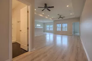 2422 Cardinal Dr, Bay City, TX 77414 - Photo 12