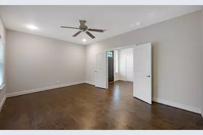 953 W 24th Street, Houston, TX 77008 - Photo 4