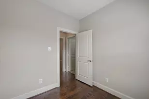 953 W 24th St, Houston, TX 77008 - Photo 28