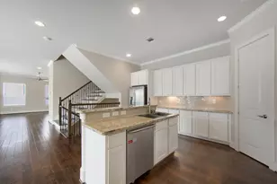953 W 24th St, Houston, TX 77008 - Photo 22