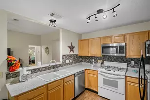 6923 Grant Dr, Magnolia, TX 77354 - Photo 8