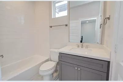 2816 Grand Fountains Drive #B, Houston, TX 77054 - Photo 22