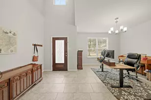 2725 Merlin Ln, Pearland, TX 77581 - Photo 2