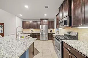 2725 Merlin Ln, Pearland, TX 77581 - Photo 8