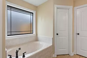 3807 Ransberg Ct, College Station, TX 77845 - Photo 12