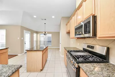 10118 Heron Meadows Drive, Houston, TX 77095 - Photo 6