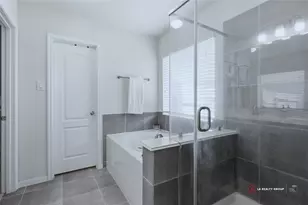 7415 Mustang Hill Ln, Spring, TX 77389 - Photo 12