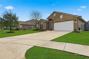 7415 Mustang Hill Ln, Spring, TX 77389 - Photo 2