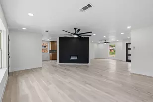 5927 Beaudry Dr, Houston, TX 77035 - Photo 14
