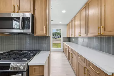5927 Beaudry Drive, Houston, TX 77035 - Photo 20