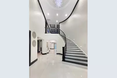 12402 Pepper Creek Lane, Pearland, TX 77584 - Photo 4