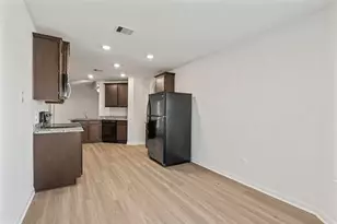 15231 Central Lakes Dr, Humble, TX 77396 - Photo 8