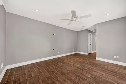 3 Hidden Deer Corner Court, The Woodlands, TX 77381 - Photo 24