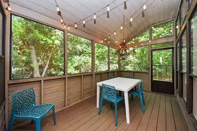 3 Hidden Deer Corner Court, The Woodlands, TX 77381 - Photo 16