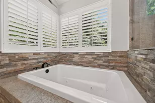 3 Hidden Deer Corner Ct, The Woodlands, TX 77381 - Photo 36