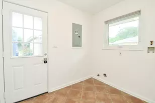 5127 Hummingbird St, Houston, TX 77035 - Photo 24